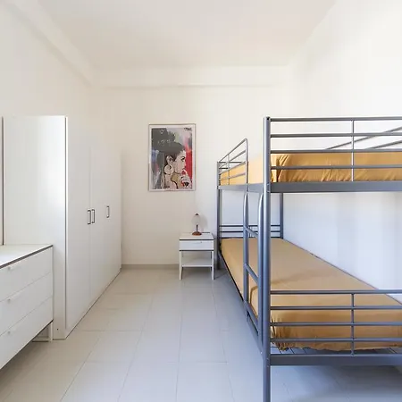 Apartment La Playa *